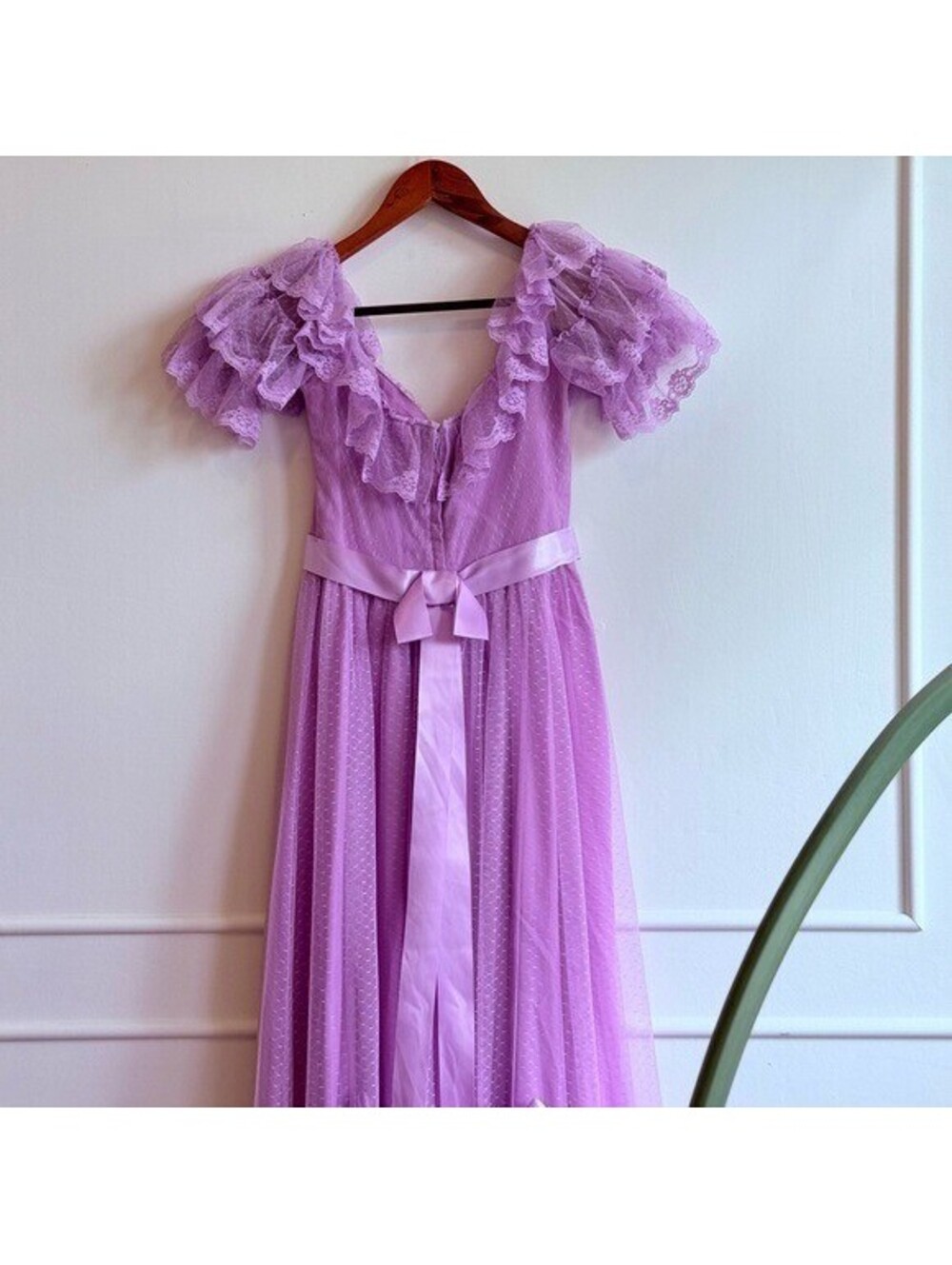 Vintage Lilac Lace Evening Gown | Vintage Prom Dress | French Dress up - Picture 3 of 10